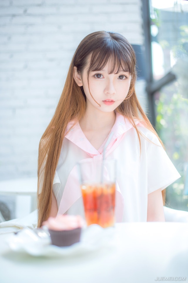 用一句话灭非诚勿扰所有女嘉宾的灯,俄希望娶一个处女。